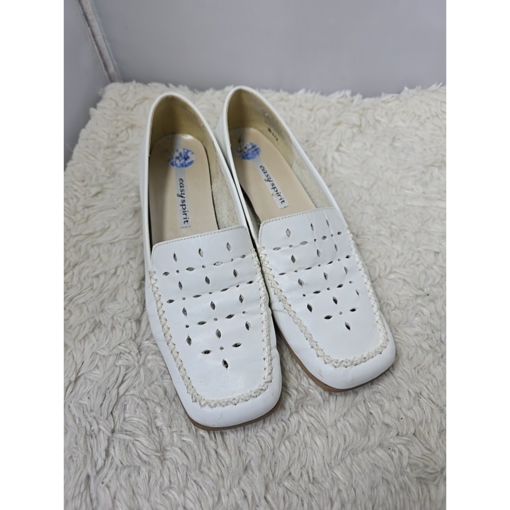 Vintage Easy Spirit Cut Out Loafers Womens Size 7.5 White Cottage Granny Slip On